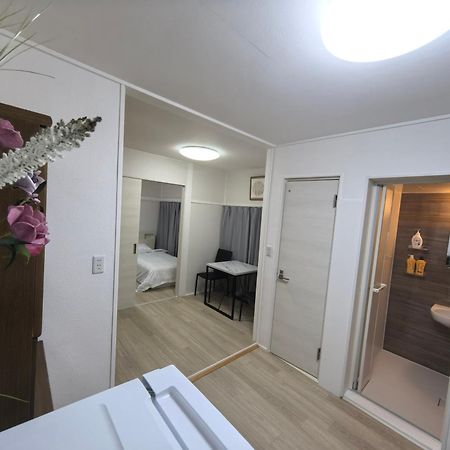 Uhome Tsubame Apartment Tokio Exterior foto